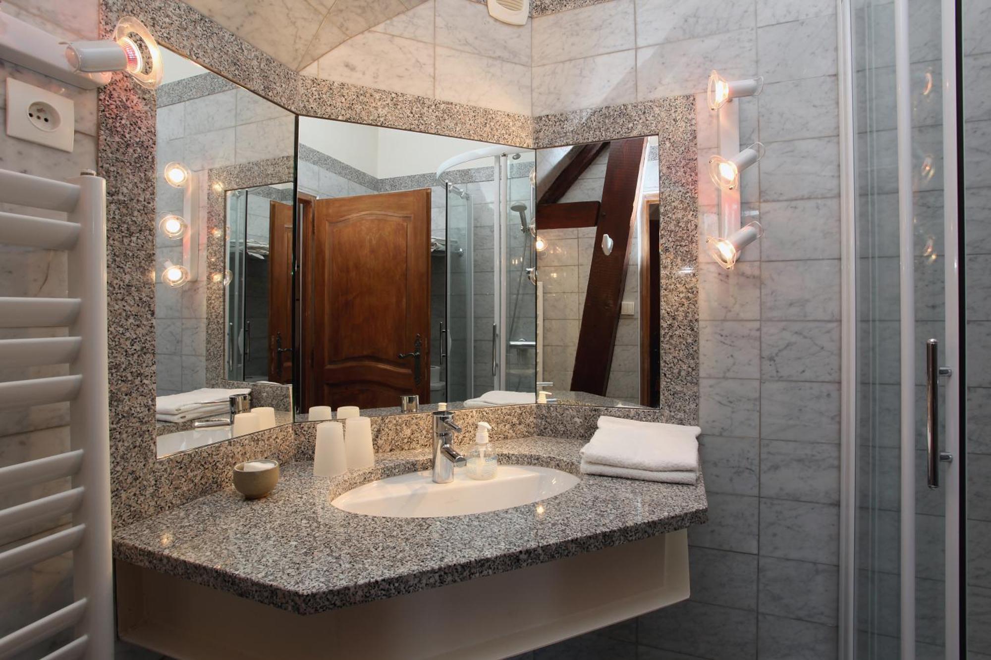 Le Pommier Doux, Maison D'Hote Du Domaine Du Chateau D'Argeronne La Haye-Malherbe エクステリア 写真